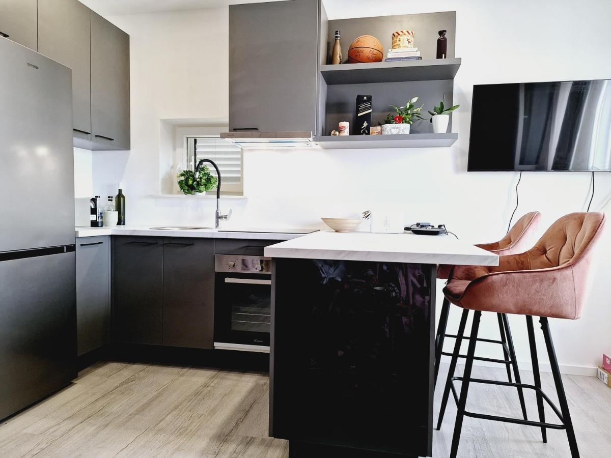 Apartman Maja **** Apartment Sibenik Bagian luar foto